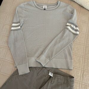 Cabi Compass pants size 2 and Charlie pullover size XS.